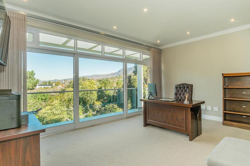 6 Bedroom Property for Sale in Constantia Western Cape